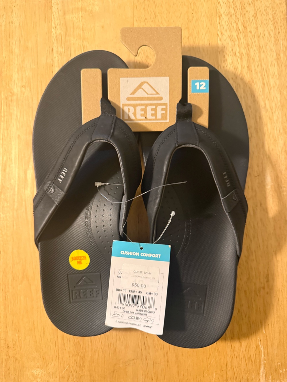 Reef Men’s Black Foam Strap Flip-Flops